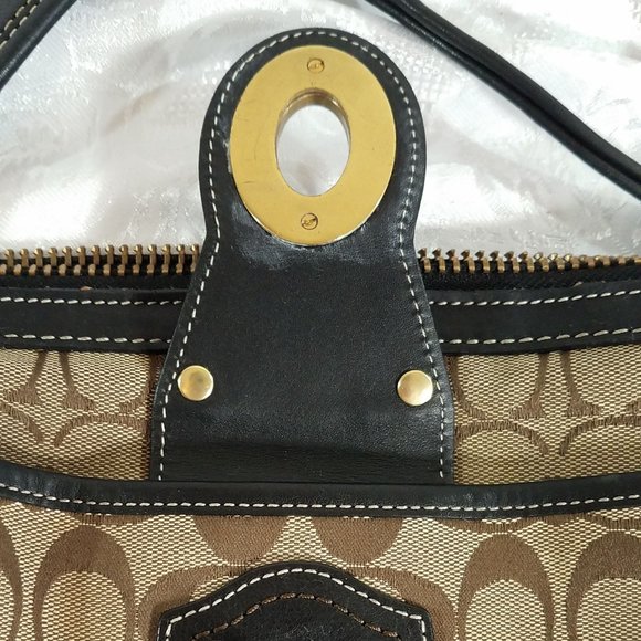 Coach Legacy Signature Khaki purse - Picture 2 of 16